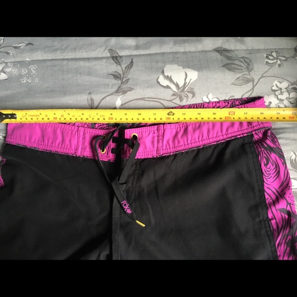 ⭐️Ladies Fox Racing Board Shorts - Picture 6 of 6